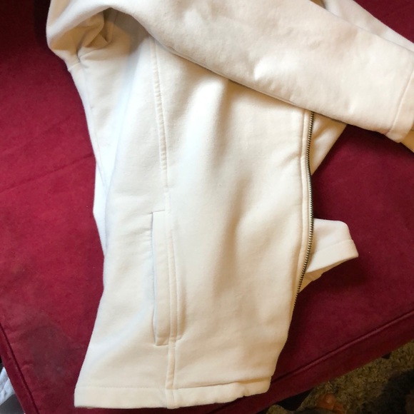 Converse One ⭐️ Star Top ❄️WINTER SALE ITEM❄️ - Picture 7 of 8